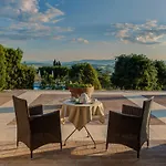 La Vecchia Sassa Apartmanhotel 4*